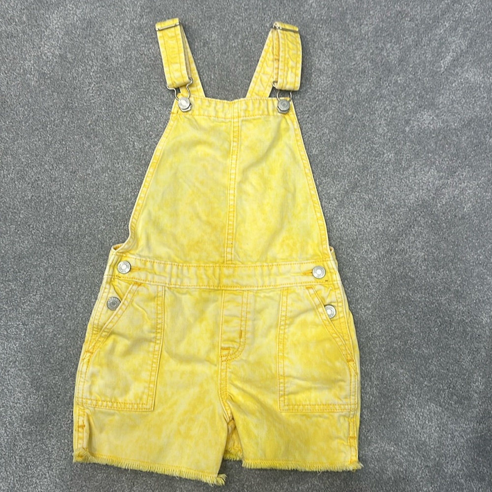 Girls yellow tie dye shorts overalls. Size 6.
